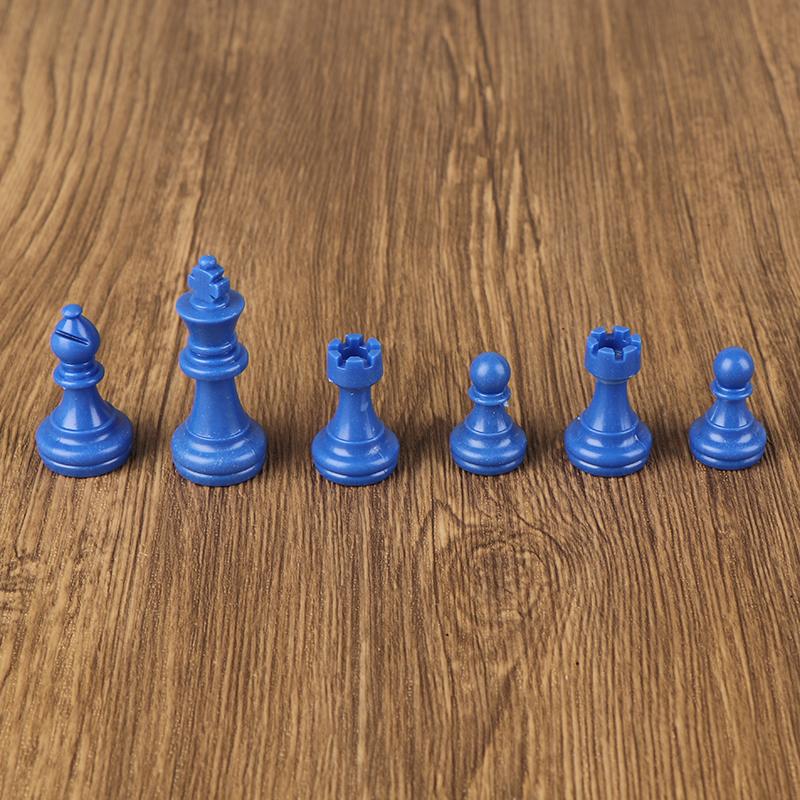 1Sada 32 ks Šachová sada Plastový PS materiál Modrá a bílá Středověké šachové hry pro dospělé Cestovní šachové figurky Hry Dětské hračky