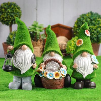 American Style Solar LED Garden Ornament - Flocking Resin Night Light for Villa/Outdoor Settings
