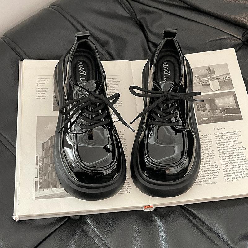 

British casual small leather shoes 2025 autumn new heightened platform wedge heel small lace-up loafers single shoes 35