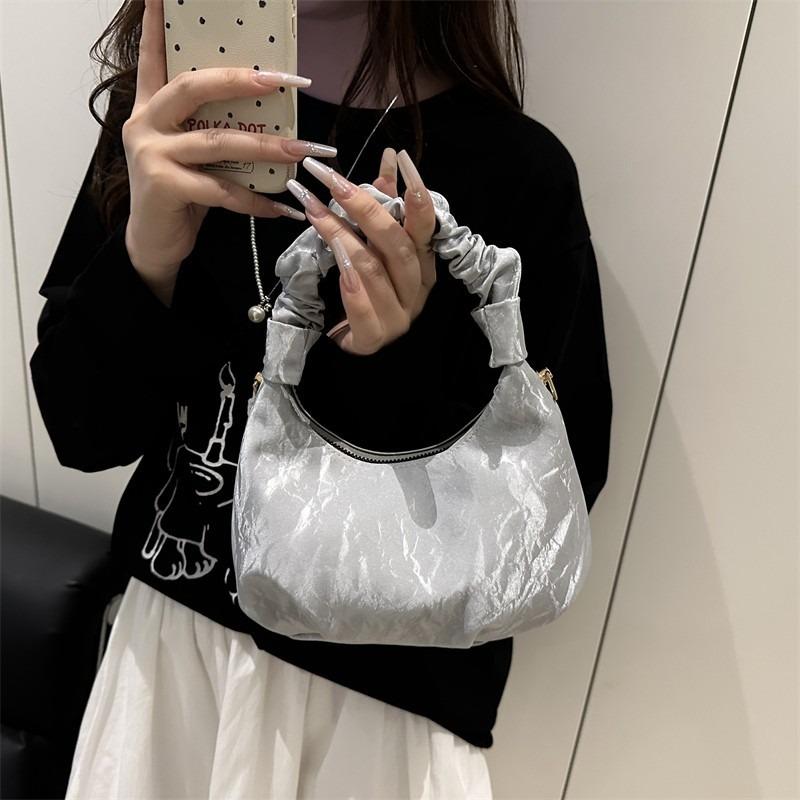 New Fashion Temperament Simple Messenger Bag Casual Large Capacity Handbag Chain Pleated Shoulder Bag