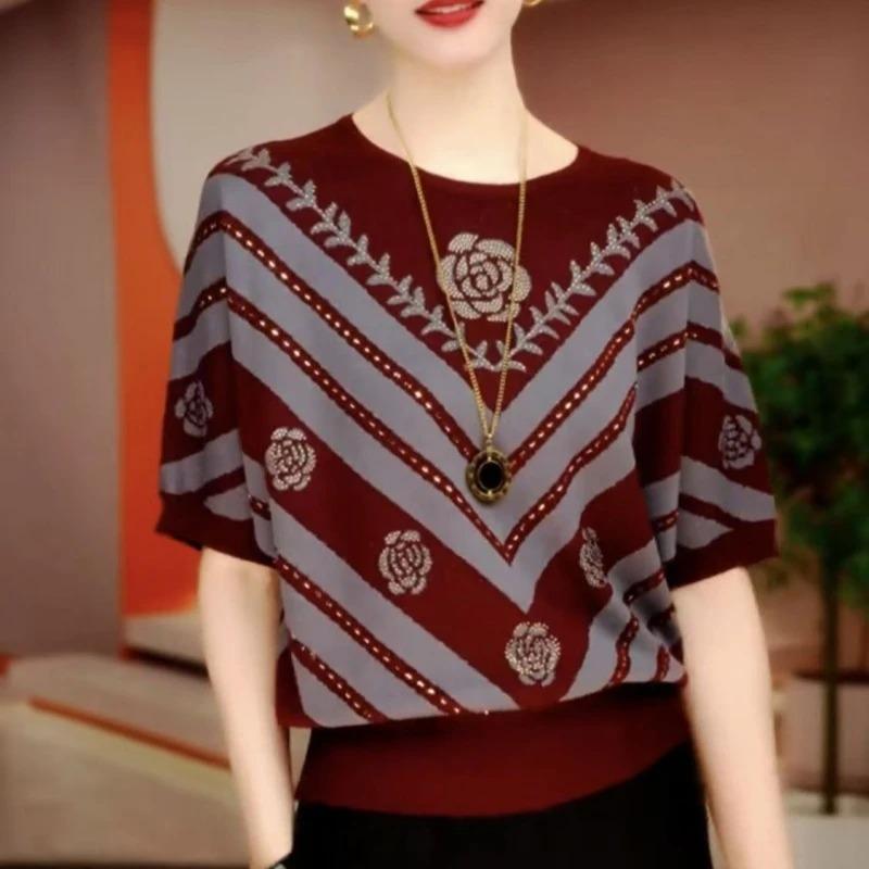 Women s Red Grey Color Block Rose Print Knit Short Sleeve Top M