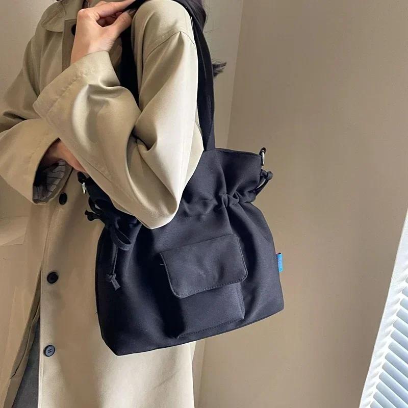 Damska torba shopper z nylonowym zamkiem  codzienna torba na ramię dla pań  prostota  nowa młodzież