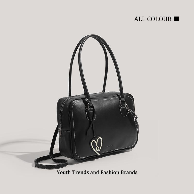 Large Capacity Toast Bag Women's New Shoulder Crossbody Portable Commuter Computer Bag Love Pendant Bag