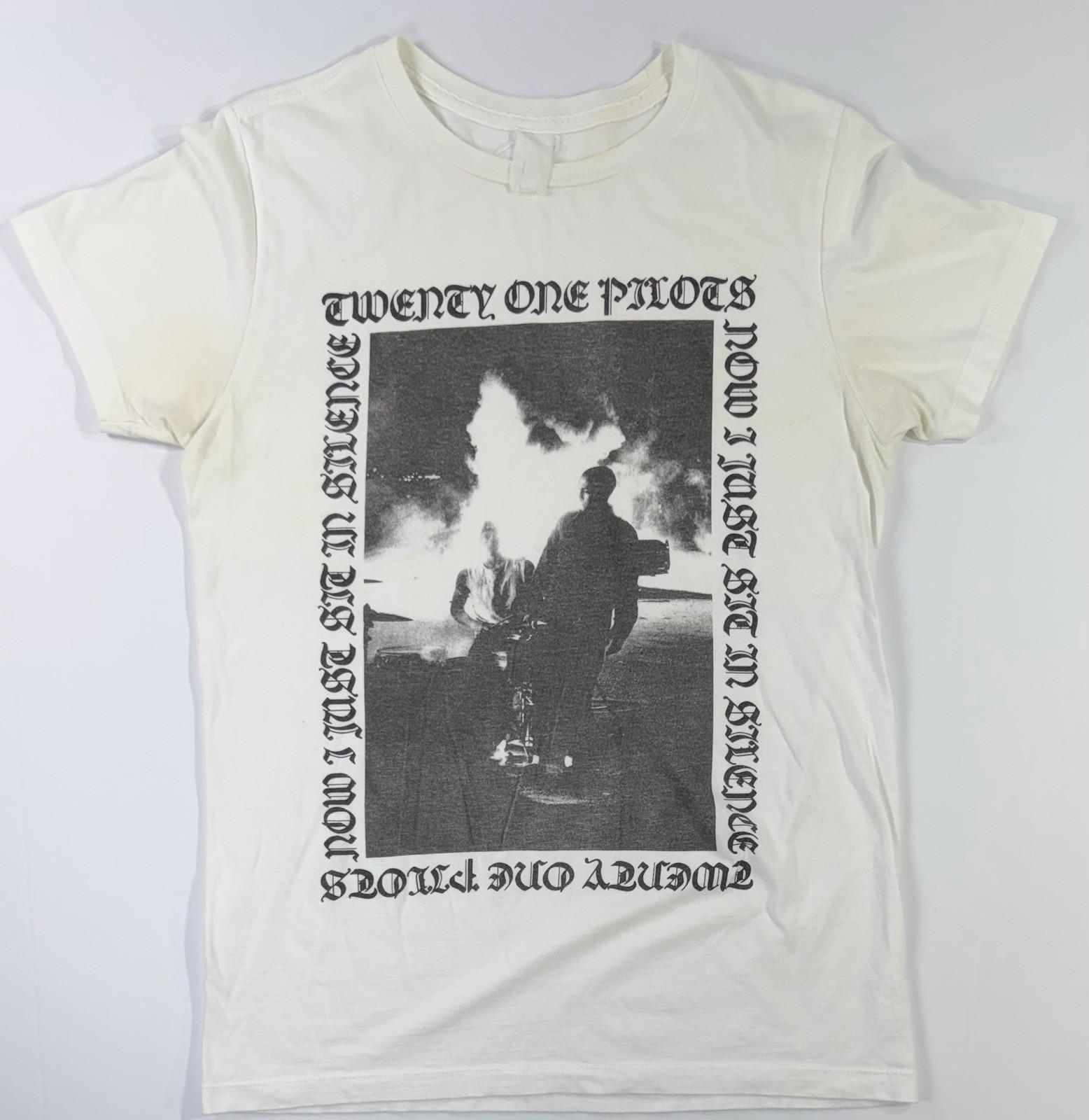 Twenty One Pilots T Shirt Front Graphic Small Unisex T-Shirt M