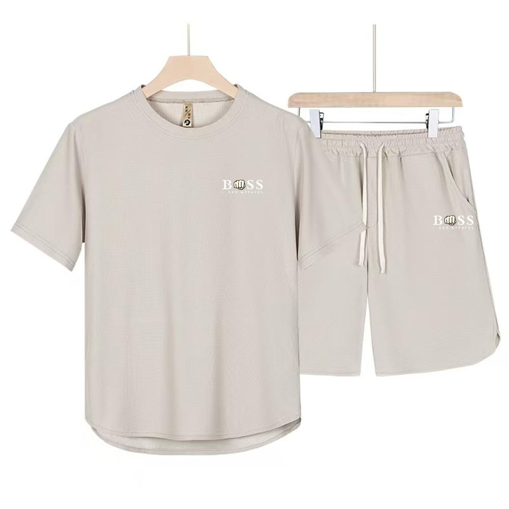 Men’s Summer Short-sleeved Crew-neck T-shirt and Breathable, Lightweight Five-pocket Trousers – a Two-piece Set