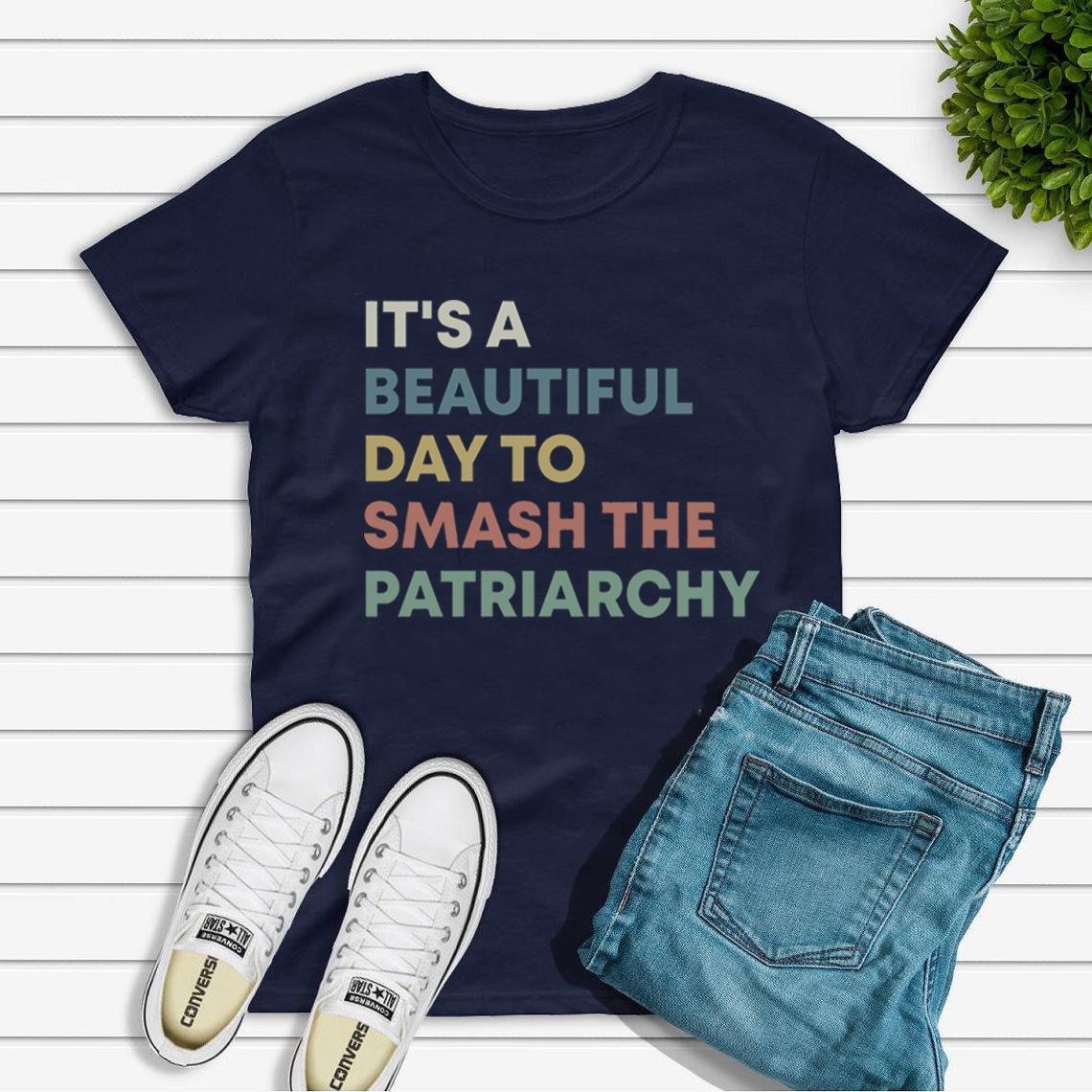 

Smash The Patriarchy Shirt Feminist Equal Rights T Shirt Women Tshirts Girl Power Print Tshirt Casual Short Sleeve Vintage Tees 4XL