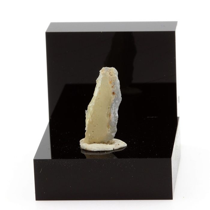 Pierres et Minéraux - A BIJOUX - Stolzite - 7.96 ct - Ultra Rare - Sainte-Lucie Mine, France