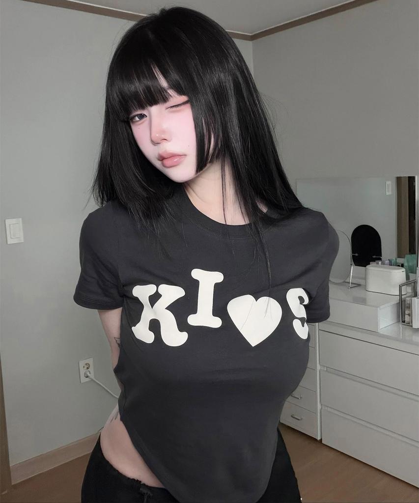 Kimseupeulesikoteunmakes Bumpy Kiss Logo T-Shirt Charcoal