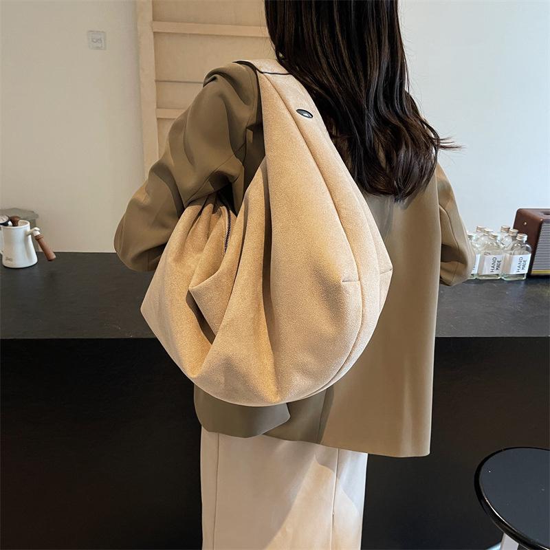 Women Half Moon Bags Large Capacity Hobo Shopper Bag High Quality Soft Faux Suede Bag Fashion Korean Female Underarm Tote Bags