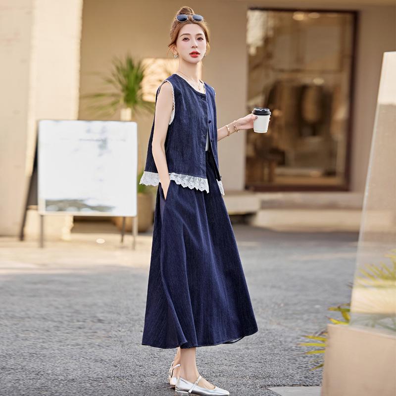

2025 Women s Summer Lace Stitching Casual Vest & Midi Skirt Two-Piece Set M (105-115 jin)