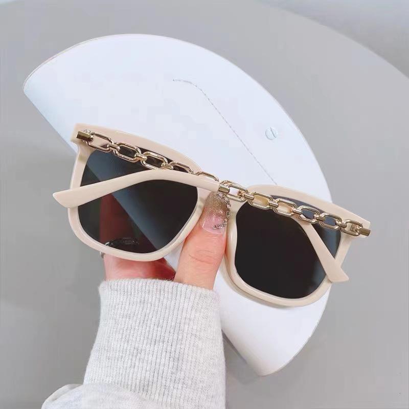 Fashionable Large Frame Chain Sunglasses - Unisex UV Protection, Street Style as Seen on Douyin Live Broadcast and Xiaohongshu