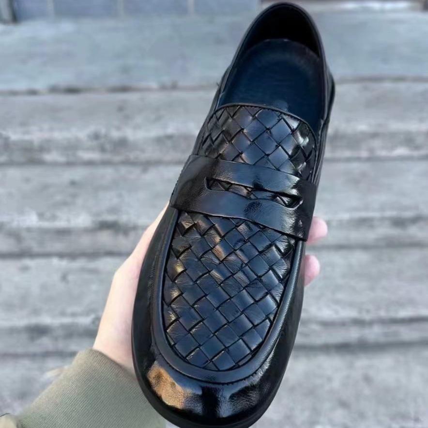 2024 Spring/Summer Men's Genuine Leather Slip-On Shoes: Trendy, Breathable, Versatile, Comfortable, Casual Designer Footwear