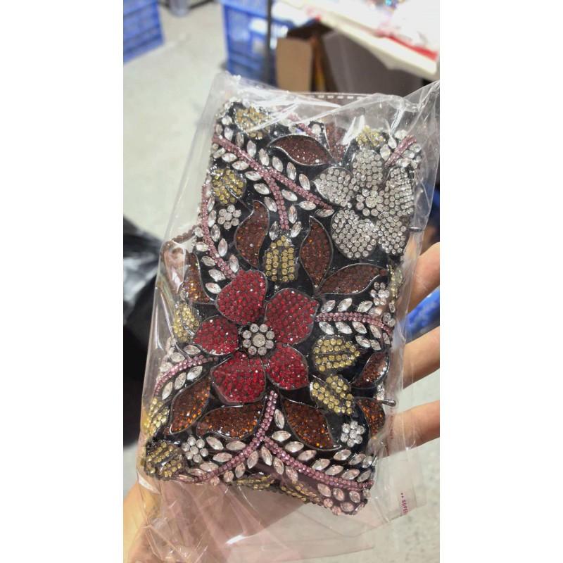 2026 Skull Evening Clutch Bag With Rhinestone Embellishment Lightweight Luxury Handheld Purse Formal Events