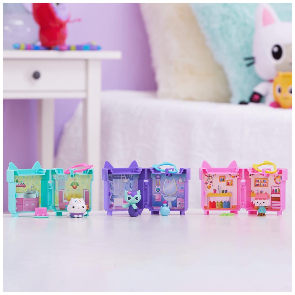 Gabby's Dollhouse Clip-On Playset (3-Piece Set) Includes Cake Pan, Baby Box, Mercat Toy Figure, and Dollhouse Accessories, Ages 3+