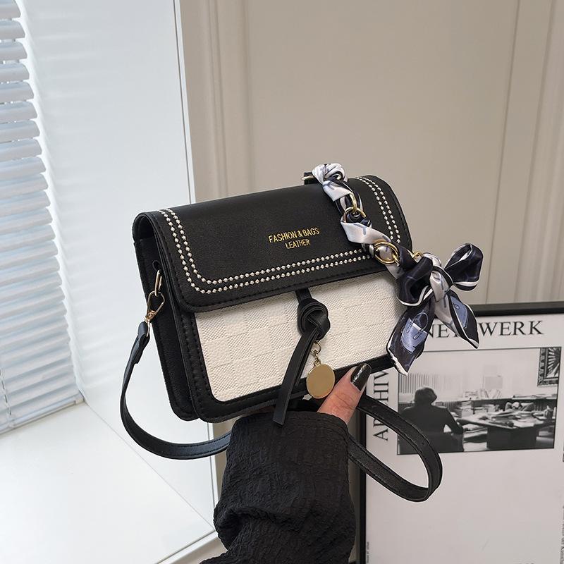 Popular fresh and sweet silk scarf small square bag 2025 summer new trendy fashion women's bag foreign style shoulder messenger bag