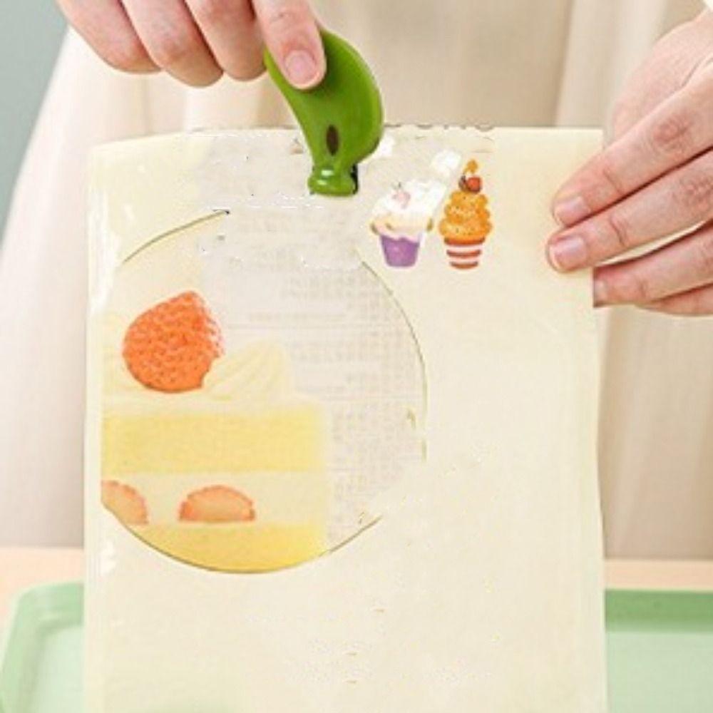 Hand Press Banana Magnetic Sealing Clip Plastic Snack Sealing Clip Food Bag Clip  Bread Bag