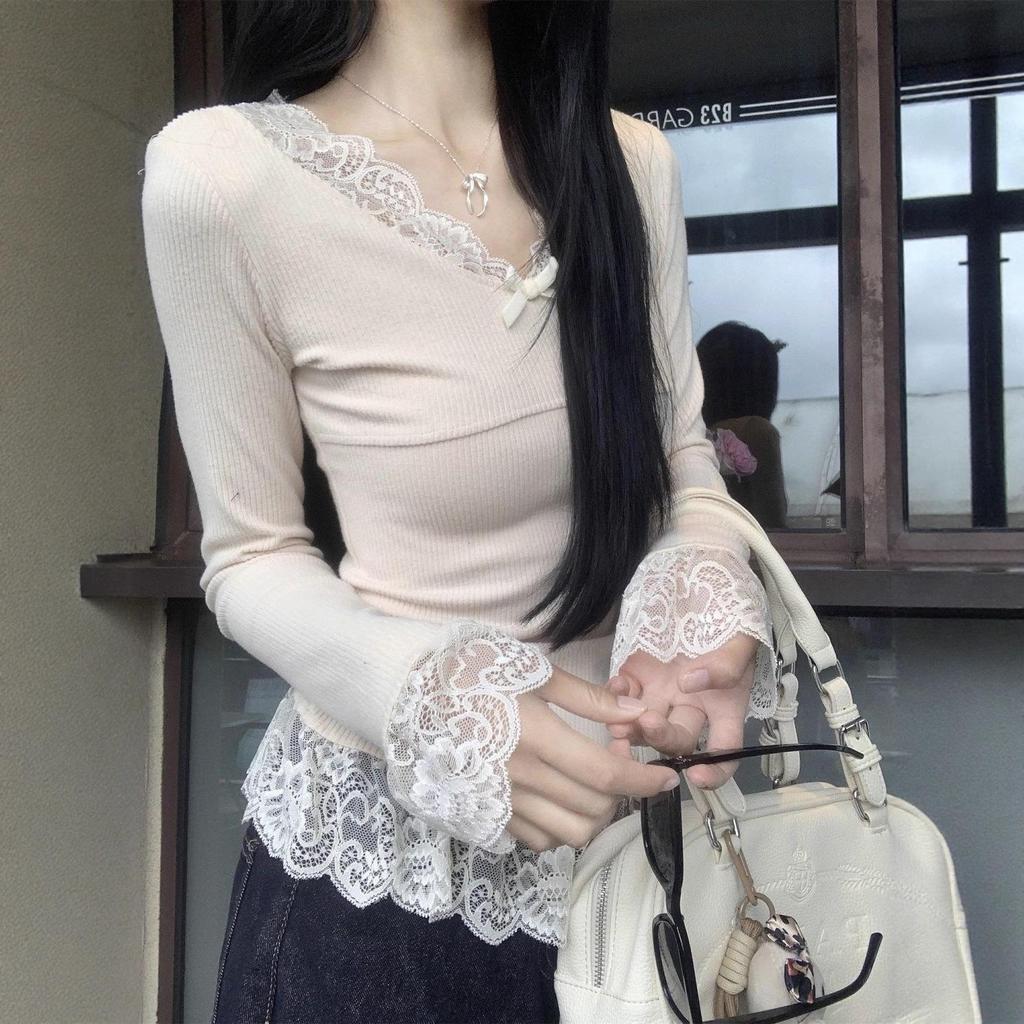 Song Zheng En Women's Apricot Lace Long Sleeve Slim Fit T-shirt for Autumn/Winter