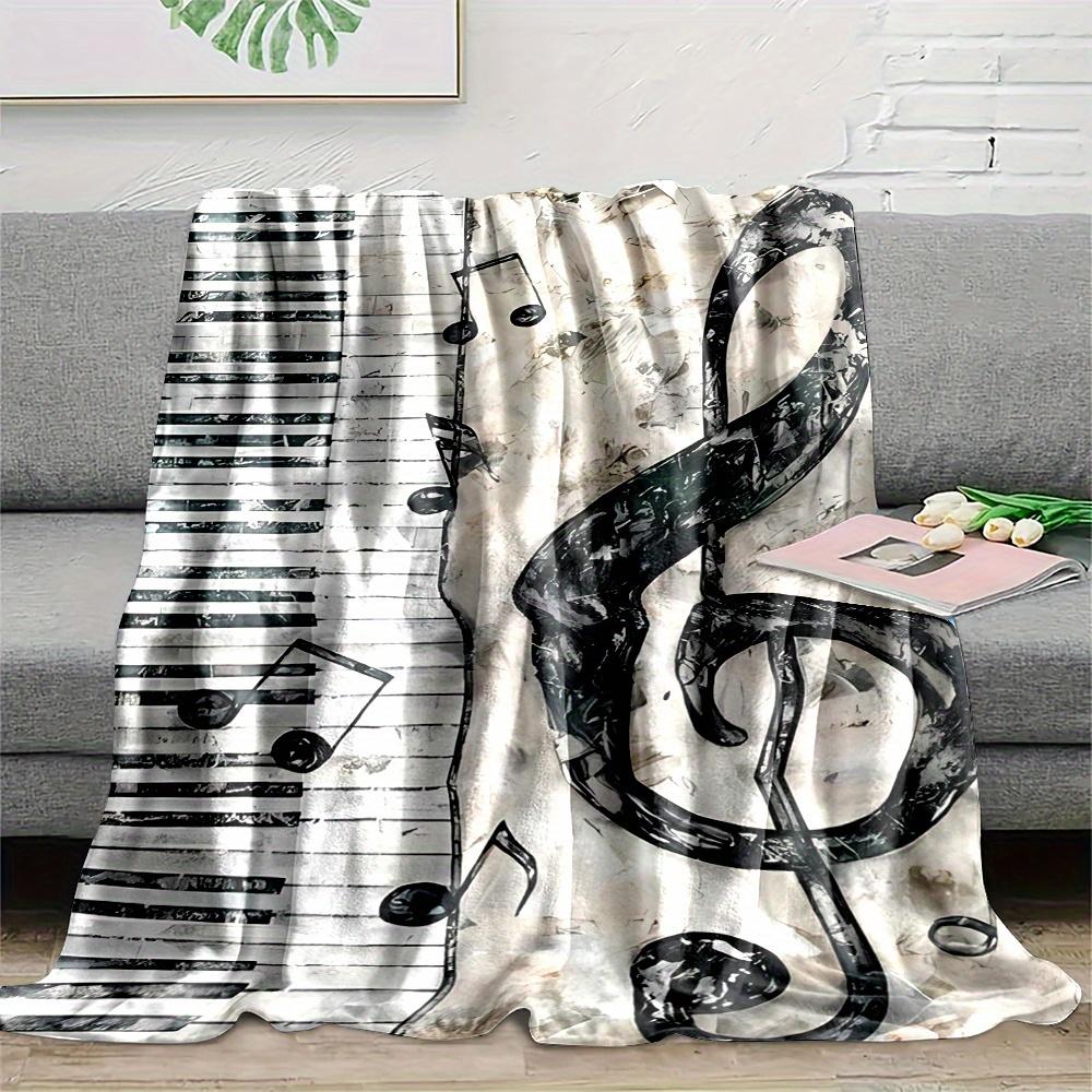 Cozy Music-Themed Flannel Throw Blanket - Piano & Notes Design, Soft & Warm for All Seasons, Perfect Gift for Family and Friends