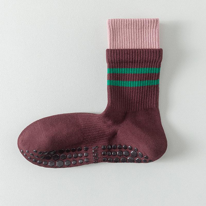 Women's Professional Sports Pilates Yoga Running Colored Soles Silicone Non Slip Boneless Mid Tube Socks