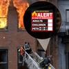 1 Stück Haustier-Alarm Feuerrettungs-Aufkleber, Regensicheres Sicherheits-Dekal für Heimfenster & Türen, Notfall-Haustierrettungs-Schild für Feuerwehrleute