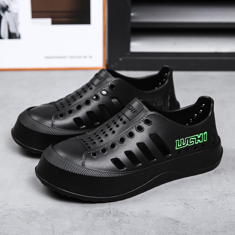 Summer couple hole shoes casual versatile breathable hollow soft sole beach wading sandals men's and women's outdoor waterproof shoes