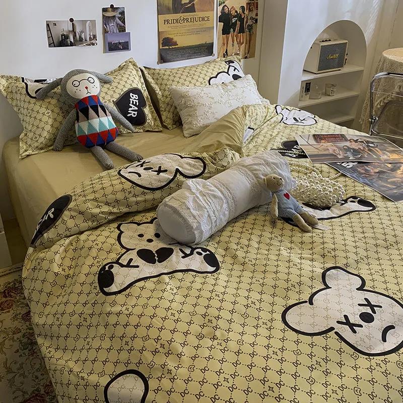 

Простой весенне-летний комплект постельного белья из четырех предметов в студенческом стиле Love для студенческого общежития, синий пододеяльник, комплект из четырех предметов Double