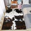 Tapis de zone motif peau de vache synthétique Texture naturelle Décoration d'intérieur Salon Chambre à coucher Tapis de sol Style rétro rustique Plusieurs designs
