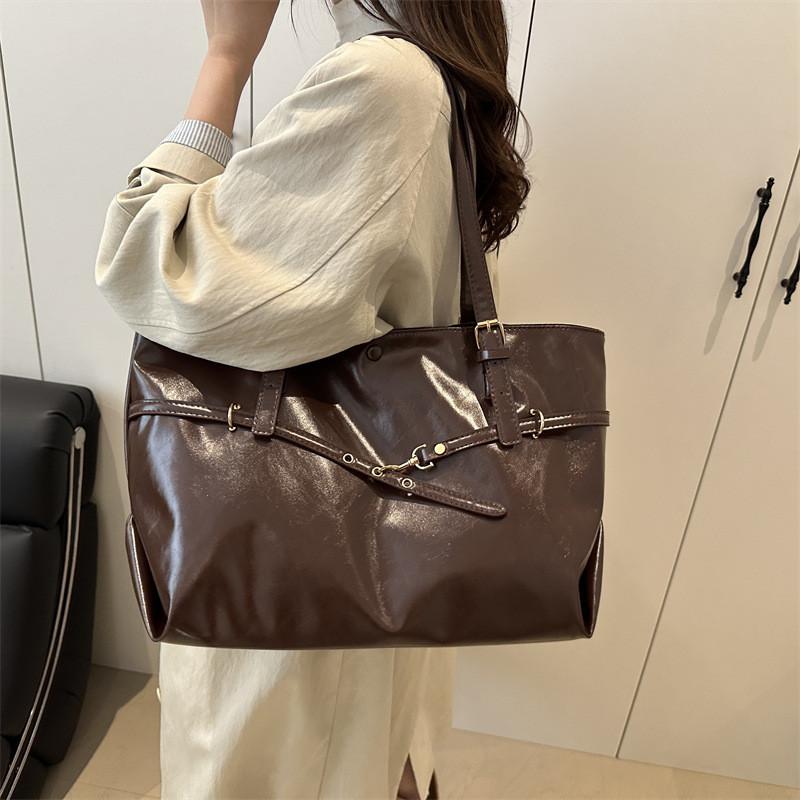 Vintage Womens Large Capacity Tote Bag With Pu Material For Daily Use