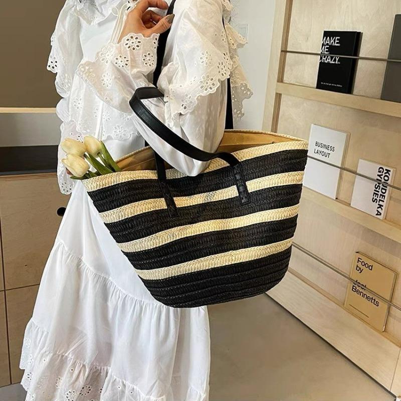 New contrasting color shoulder straw bag handwoven bag women's large-capacity tote bag women's seaside vacation beach bag