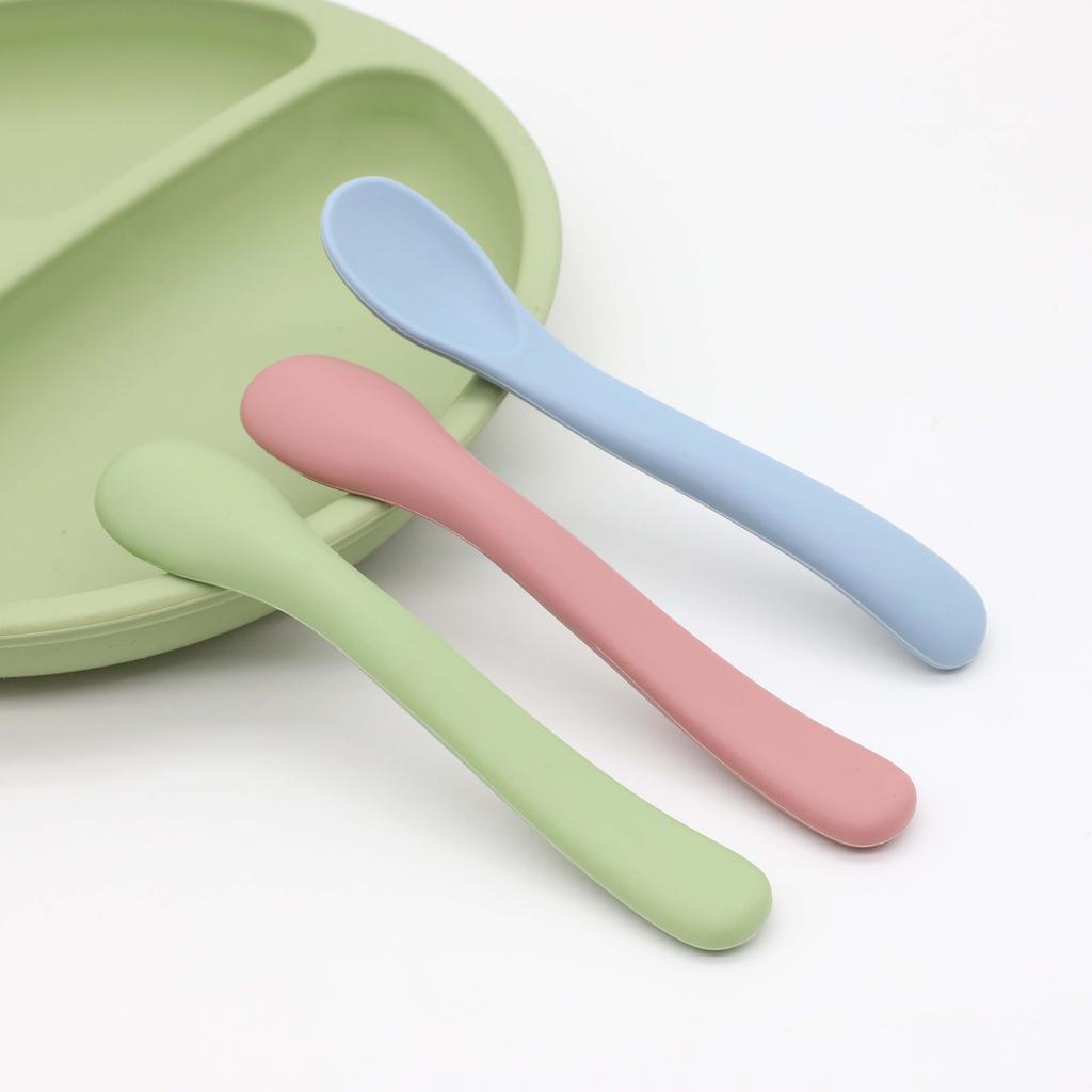 2Pcs Silicone Baby Spoons, Soft Tipped First Stage Feeding Spoons, Flexible Chew Resistant Training Spoon BPA Free