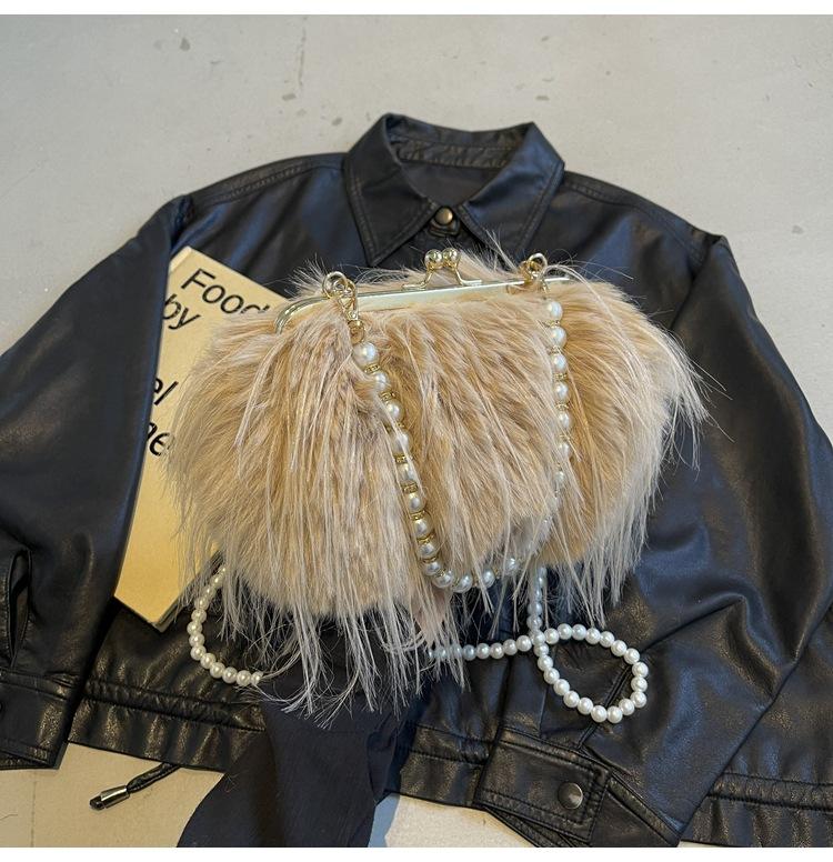 Geantă de pluș pentru femei de capacitate mare 2024, nouă, de toamnă și iarnă, geantă de mesager versatilă, pufoasă, de mână