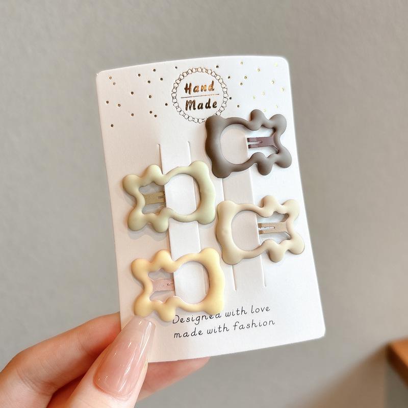 Y2K Dopamine Color Pentagram Small Hair Clip for Women & Kids - Cute Bangs & Side Hair Accessory