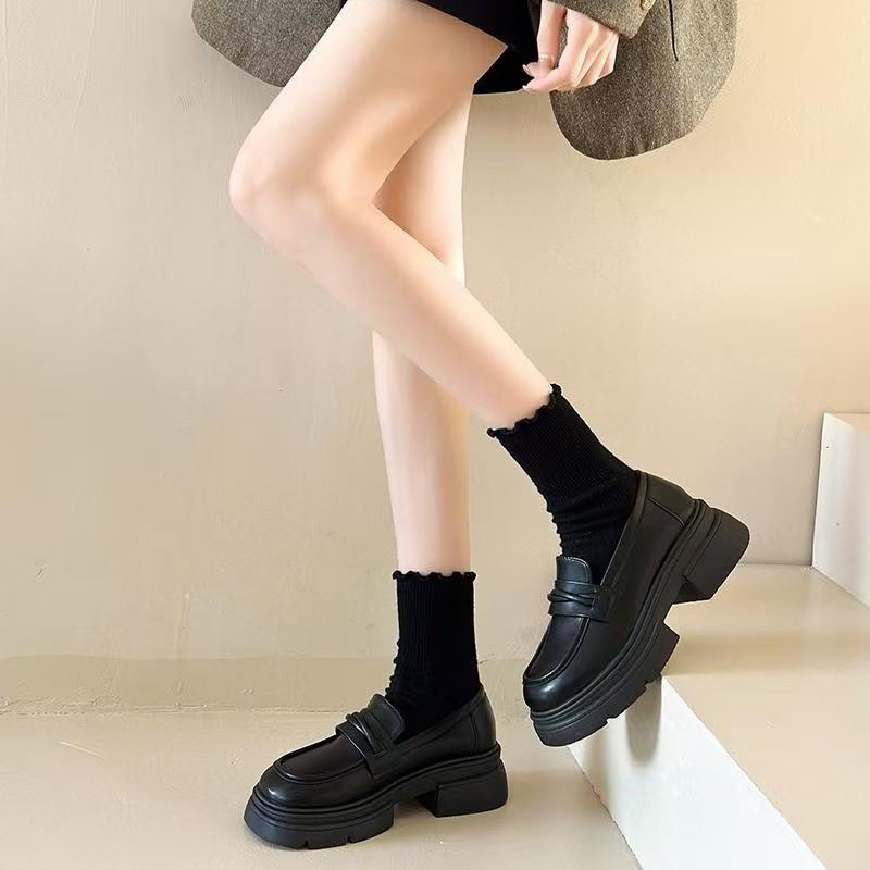 2025 new platform loafers women's popular shoes autumn and winter women's shoes British style small leather shoes women's black single shoes