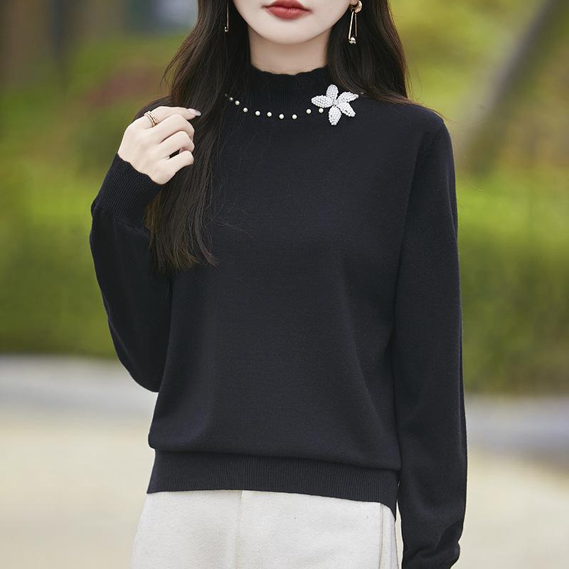 A Unique Semi-high Neck Floral Beaded Knitted Base Layer for Women's New Style, Gentle Spring and Autumn