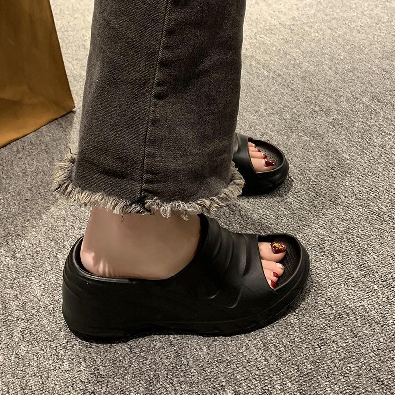 Summer Outdoor Wedge Flip-Flops: Thick-Soled High-Heeled Beach Sandals