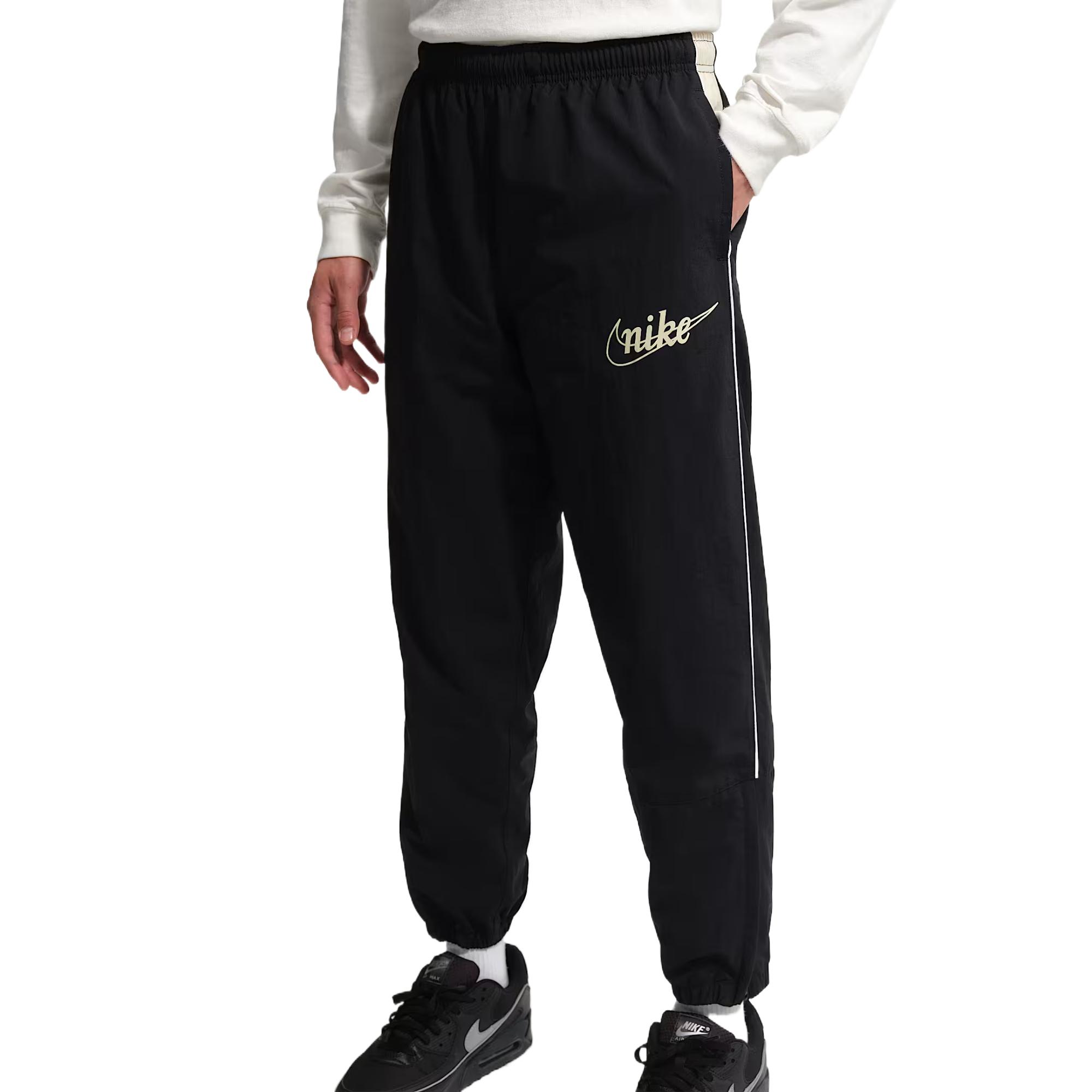 Nike Sportswear Club Men s Lightweight Pants IF0765-010 S