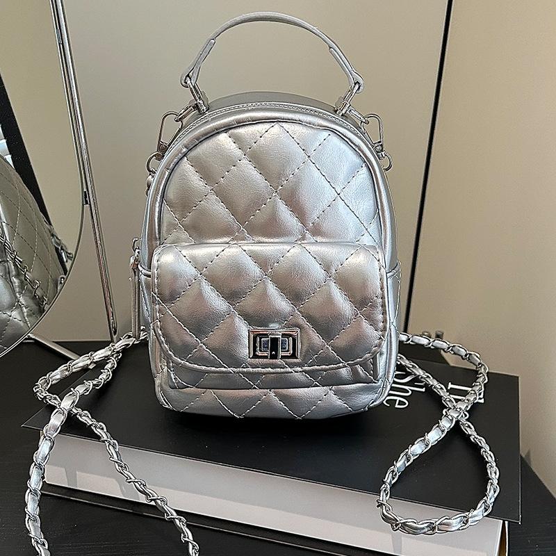 High-end niche diamond checkered backpack bag women's 2025 new fashion and versatile chain backpack one-shoulder small fragrance