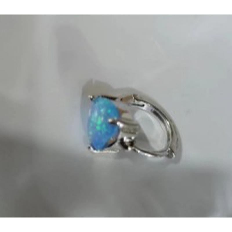 Hot Sale Popular Peach Heart White Opal Ear Buckle European and American Simple Design Advanced Ins Niche
