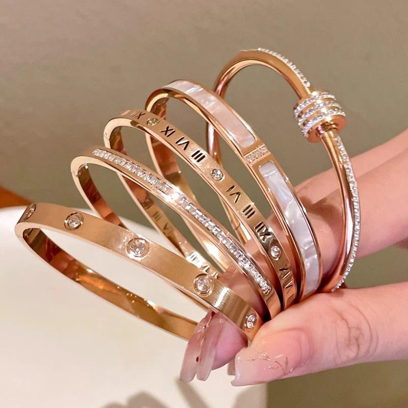 Roségoldfarbenes Sternenhimmel Titanstahl Damen Luxusarmband - Nicht verblassend, Schlichtes Kreisdesign