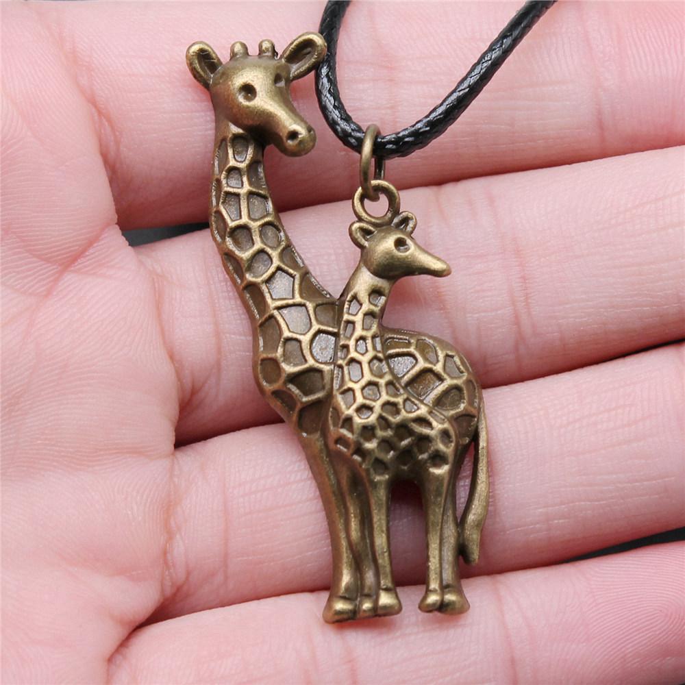 Pendentif Faune du Royaume Animalier Métal Bronze Antique Collier Ras-du-cou pour Femme Cadeau Mode