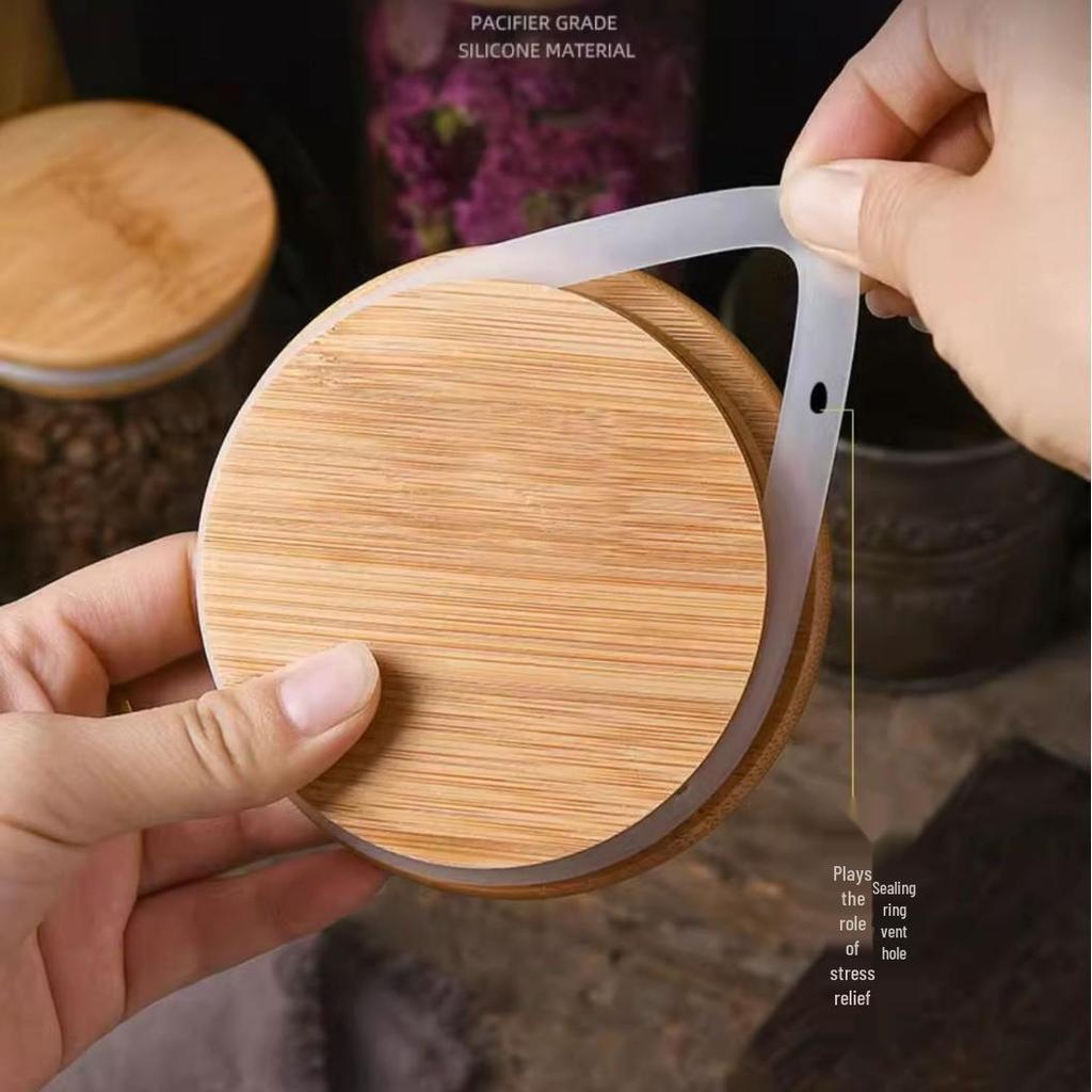 Transparent Sealed Glass Jar for Grains, Cereals, Dried Fruits, Tangerine Peel, and Tea.