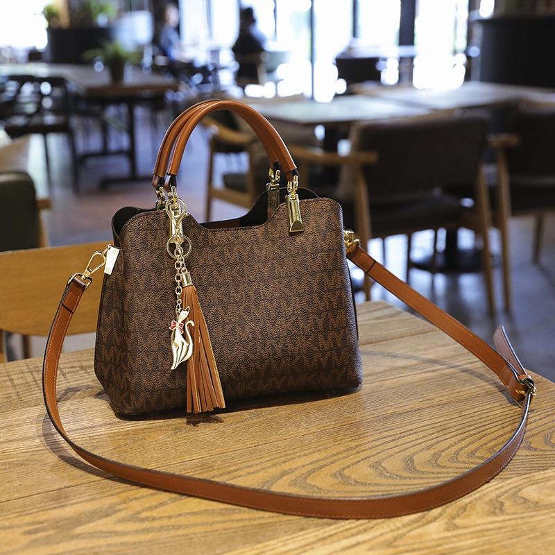 New Bag Women's Presbyopia Tote Bag Women's Handbag Texture Large Capacity Bag Single Shoulder Messenger Bag Tide