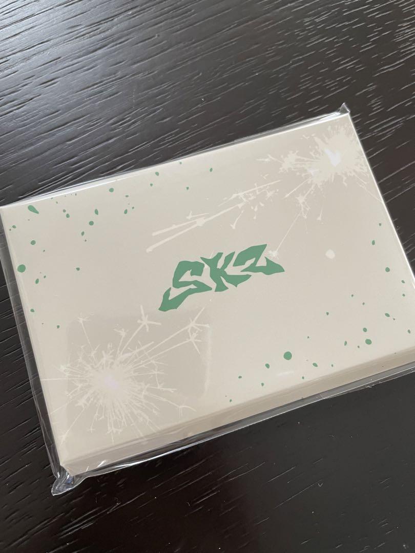 

[Б/У] Набор полых фотокарточек StrayKids