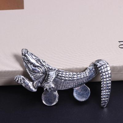 Durable Zinc Alloy Vintage Crocodile Tiger Shaped Engraved Men'S Suit Lapel Pin Classic Formal Accessory Pins For Men Suits