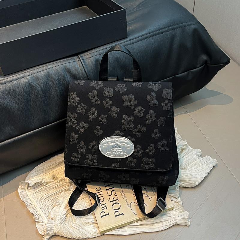 

2025 summer new Korean bag female retro oil wax leather college student class backpack foreign style portable backpack чёрный