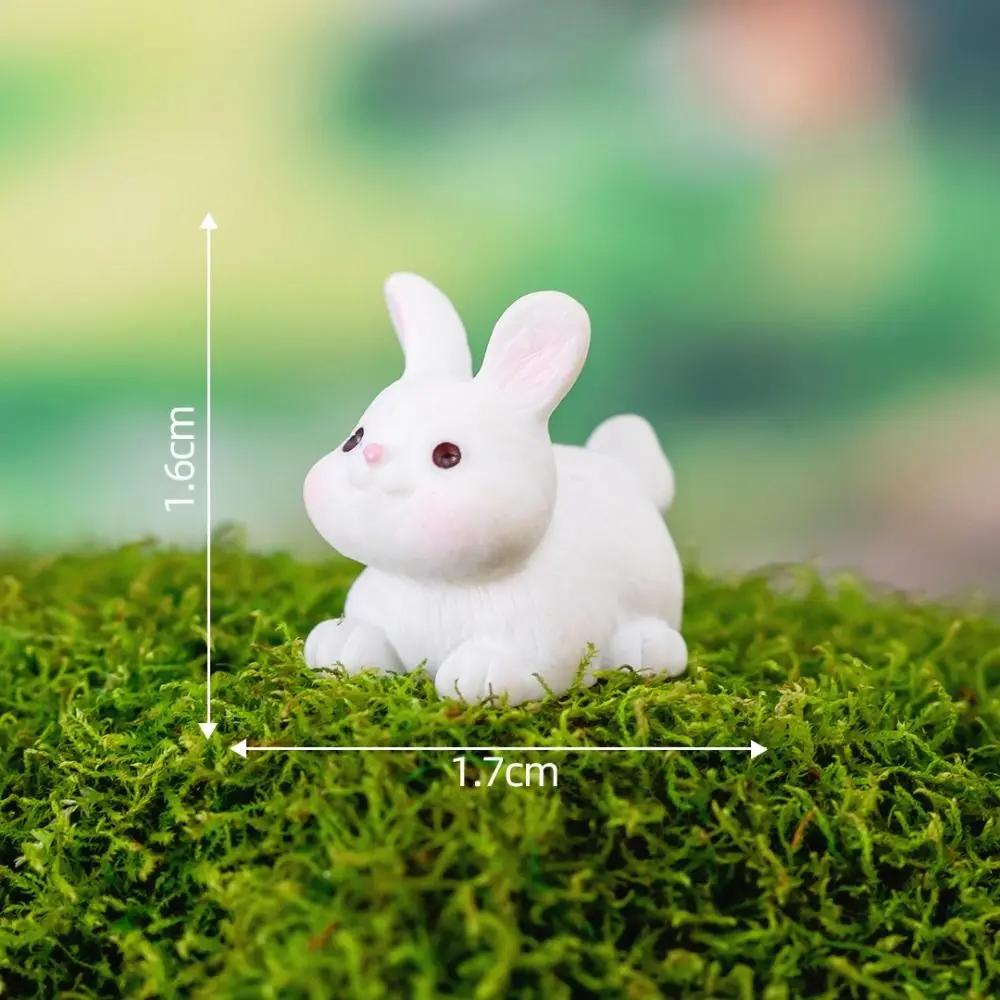 Cartoon Carrot Rabbit Figurines Realistic Resin Bunny Micro Landscape Ornaments Handmade Mini Mini Carrot Decoration Outdoor