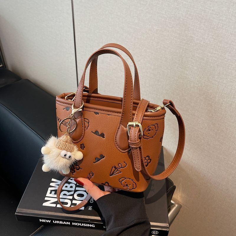 Атмосфера высокого класса, маленький человек, ощущение высокого класса, легкая роскошь, супер огонь, нишевая сумка-мессенджер