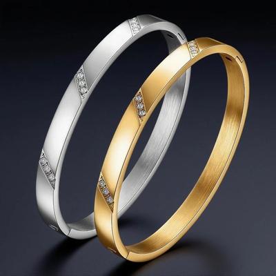 European and American Ladies Buckle Bracelets Elegant, Simple, Light Luxury, High-end
