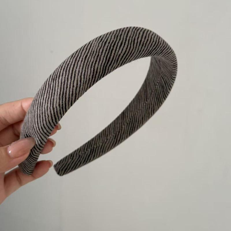 French Retro Polka Dot Velvet Headband Early Simple High Skull Top Headband Pressure Hair Card Versatile Hair Accessories