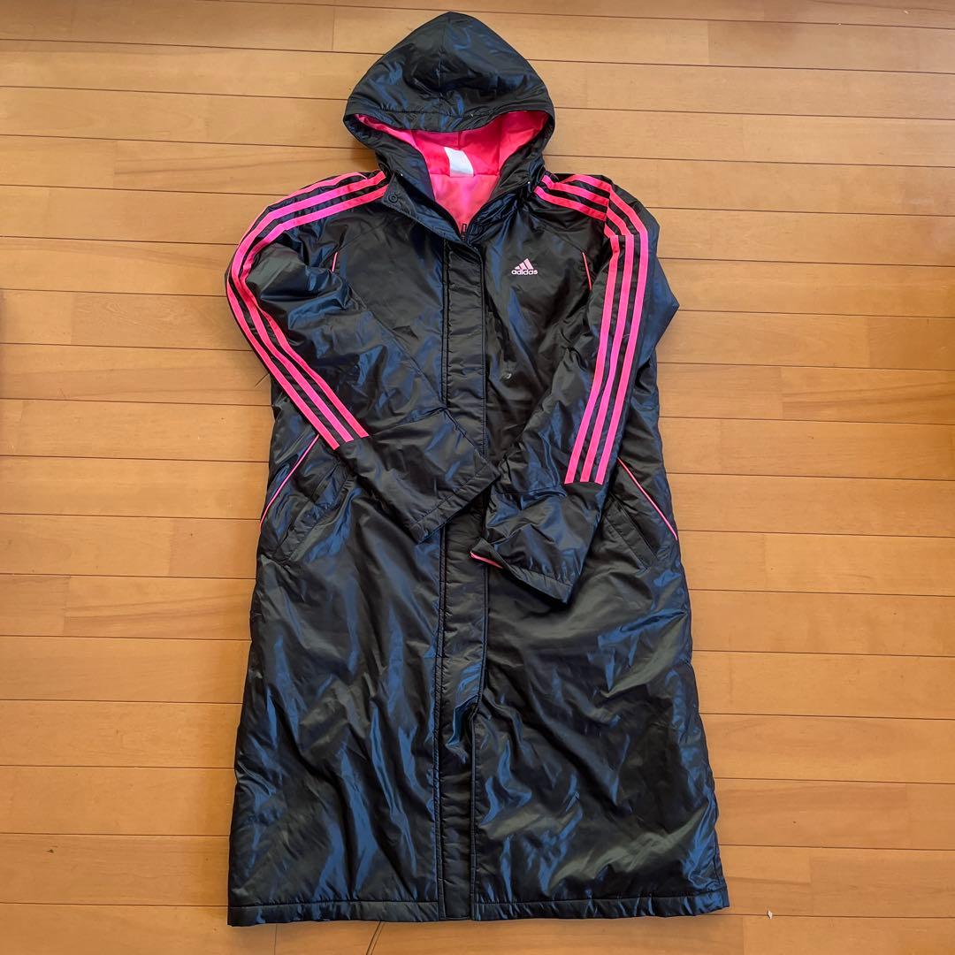 

[Б/У] adidas пальто-скамья черно-розовое маленькое